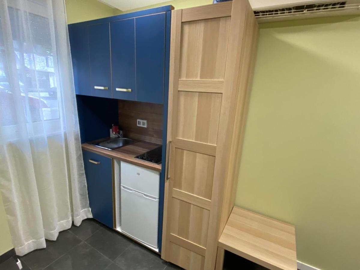 Nirvana'S Compact Studio Lägenhet Thessaloníki Exteriör bild