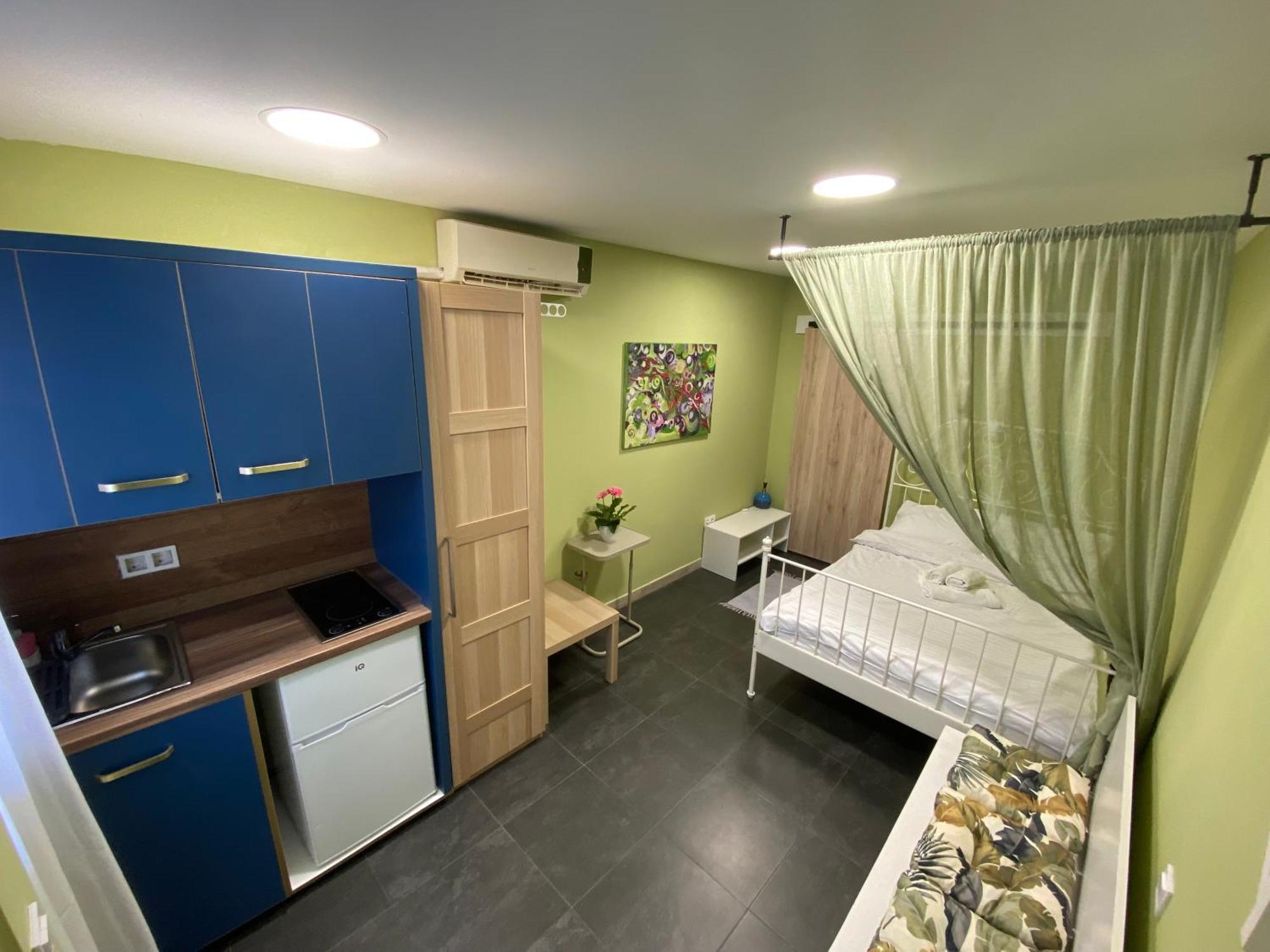 Nirvana'S Compact Studio Lägenhet Thessaloníki Exteriör bild